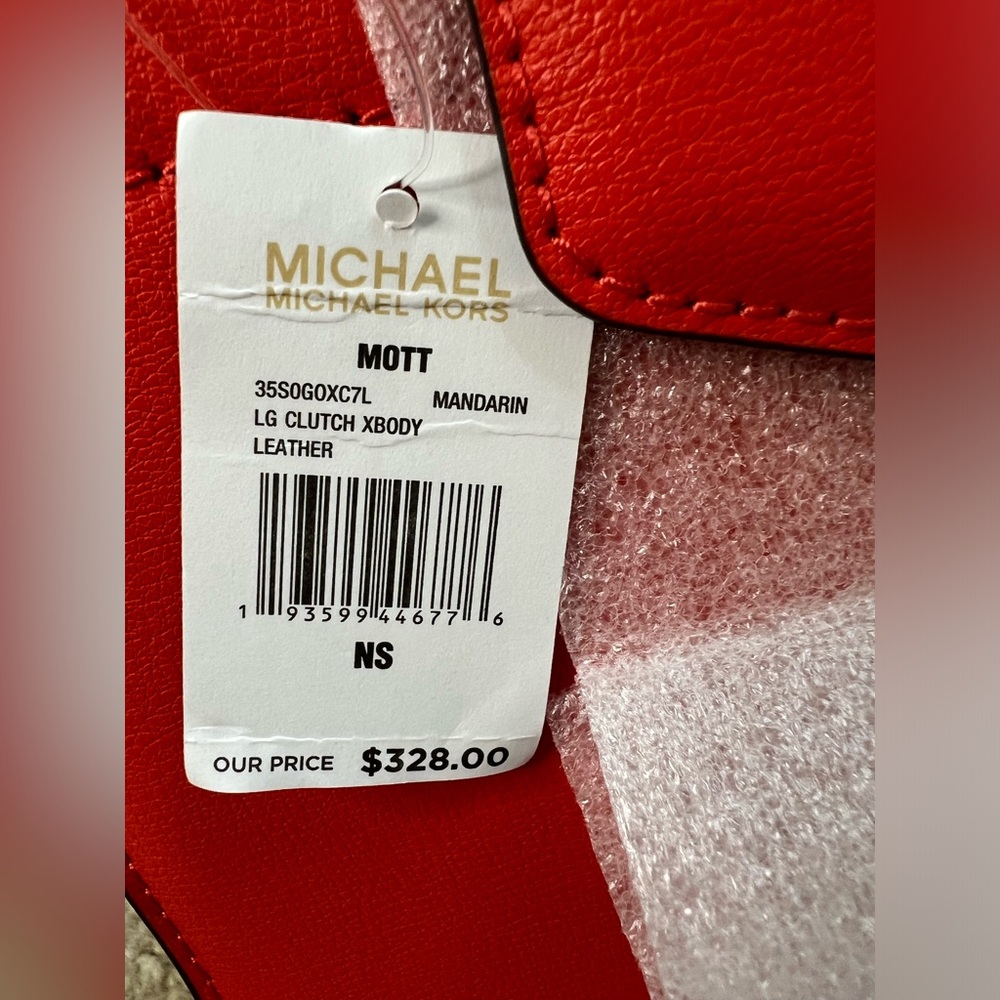 MICHAEL KORS
MOTT
35SOGOXC7L
LG CLUTCH XBODY
LEATHER
MANDARIN